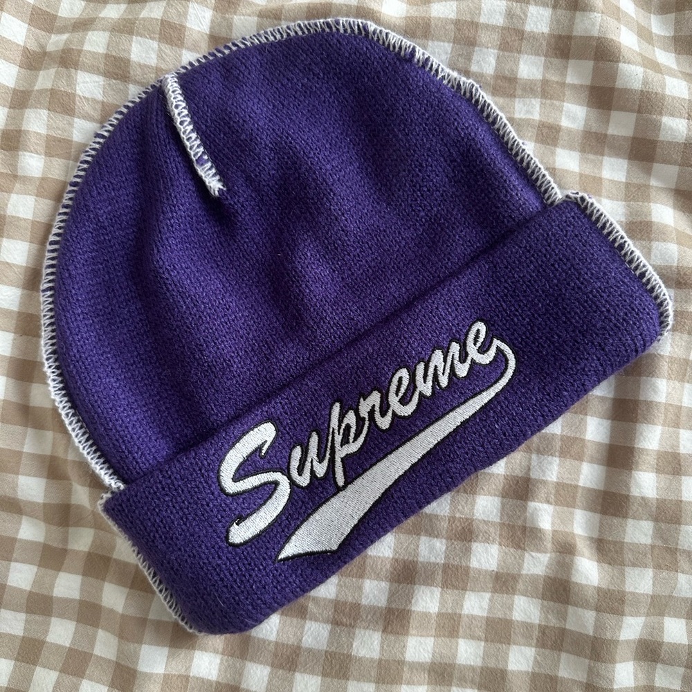 Supreme Contrast Stitch Beanie - Purple FW22